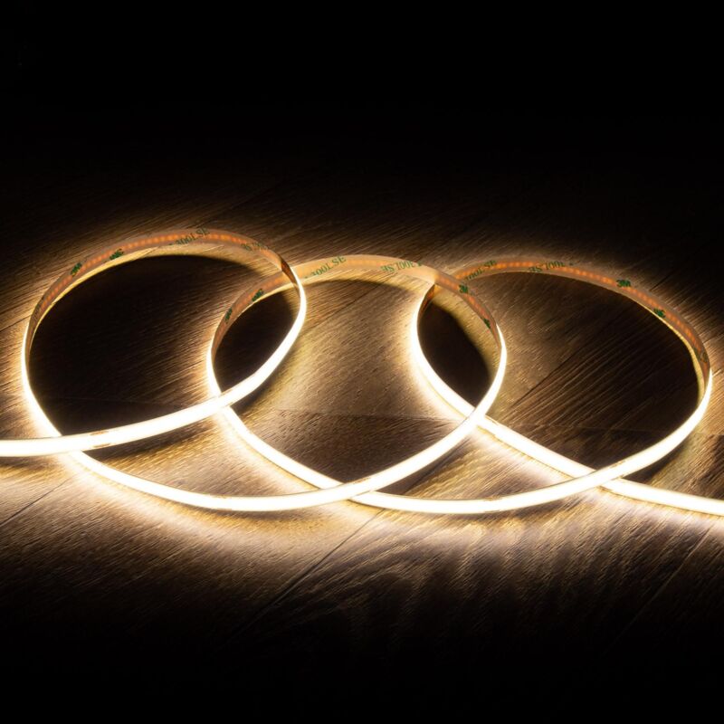 foto del prodotto efectoled striscia led 24v dc cob 320 led m 5m ip20 cri90 larghezza 8mm taglio 5 cm bianco naturale 4000k