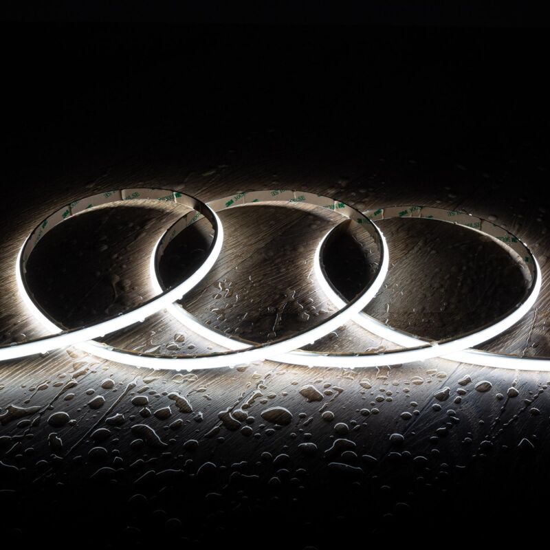 foto del prodotto efectoled striscia led 24v dc wcob silicone flex 252 led m 5m ip65 cri90 larghezza 10mm freecut bianco freddo 5000k