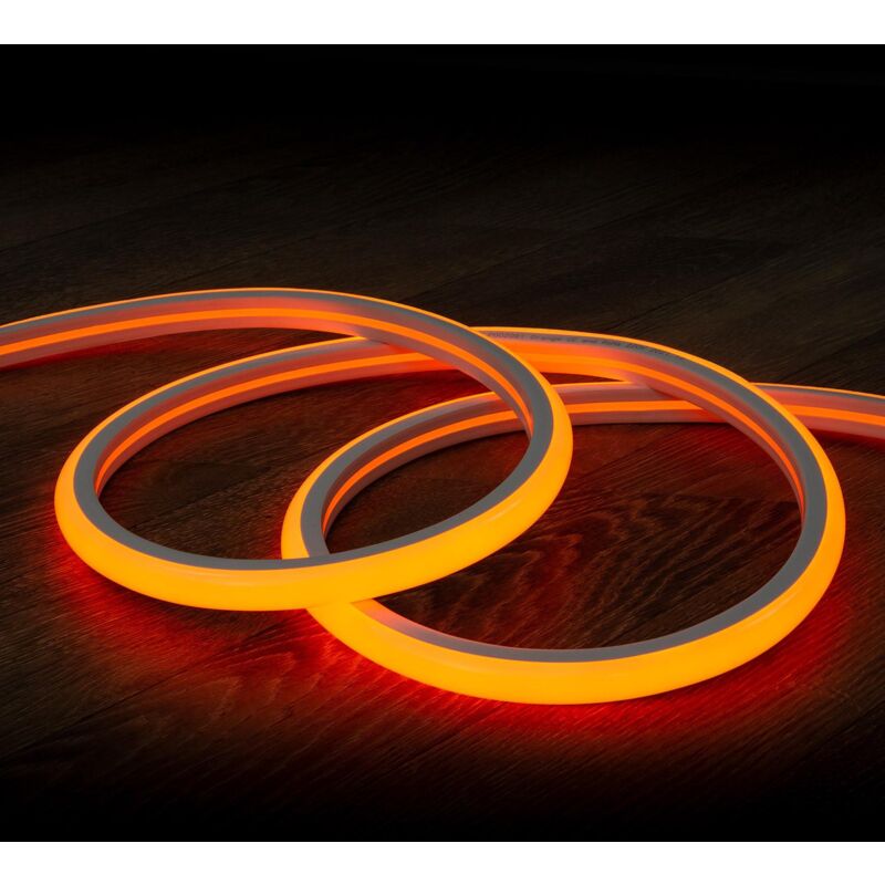 immagine 0 del prodotto efectoled striscia led neon 7.5 w m regolabile 220v ac 120 led m semicircolare 180 arancione ip67 su misura taglio ad ogni 100 cm 20 m