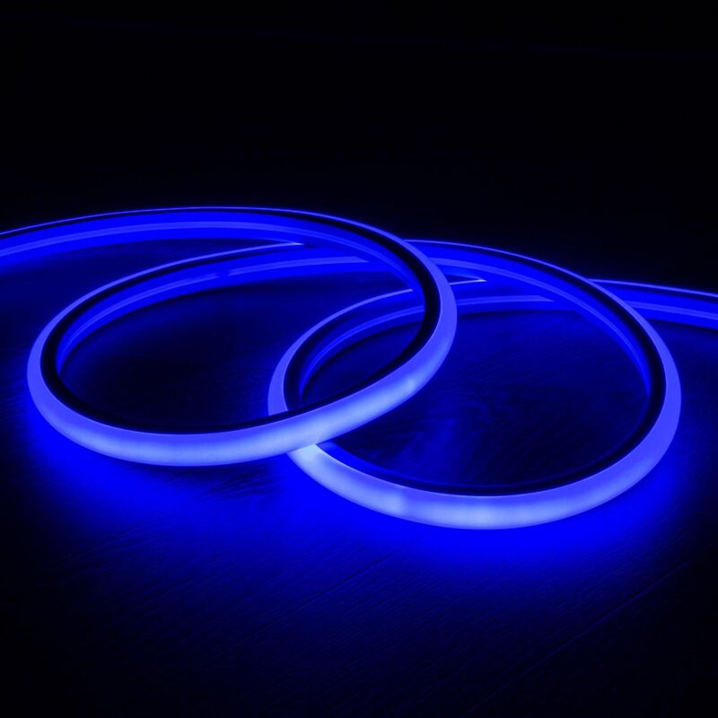 foto del prodotto efectoled striscia led neon 7.5 w m regolabile 220v ac 120 led m semicircolare 180 azzurro ip67 su misura taglio ad ogni 100 cm 5 m
