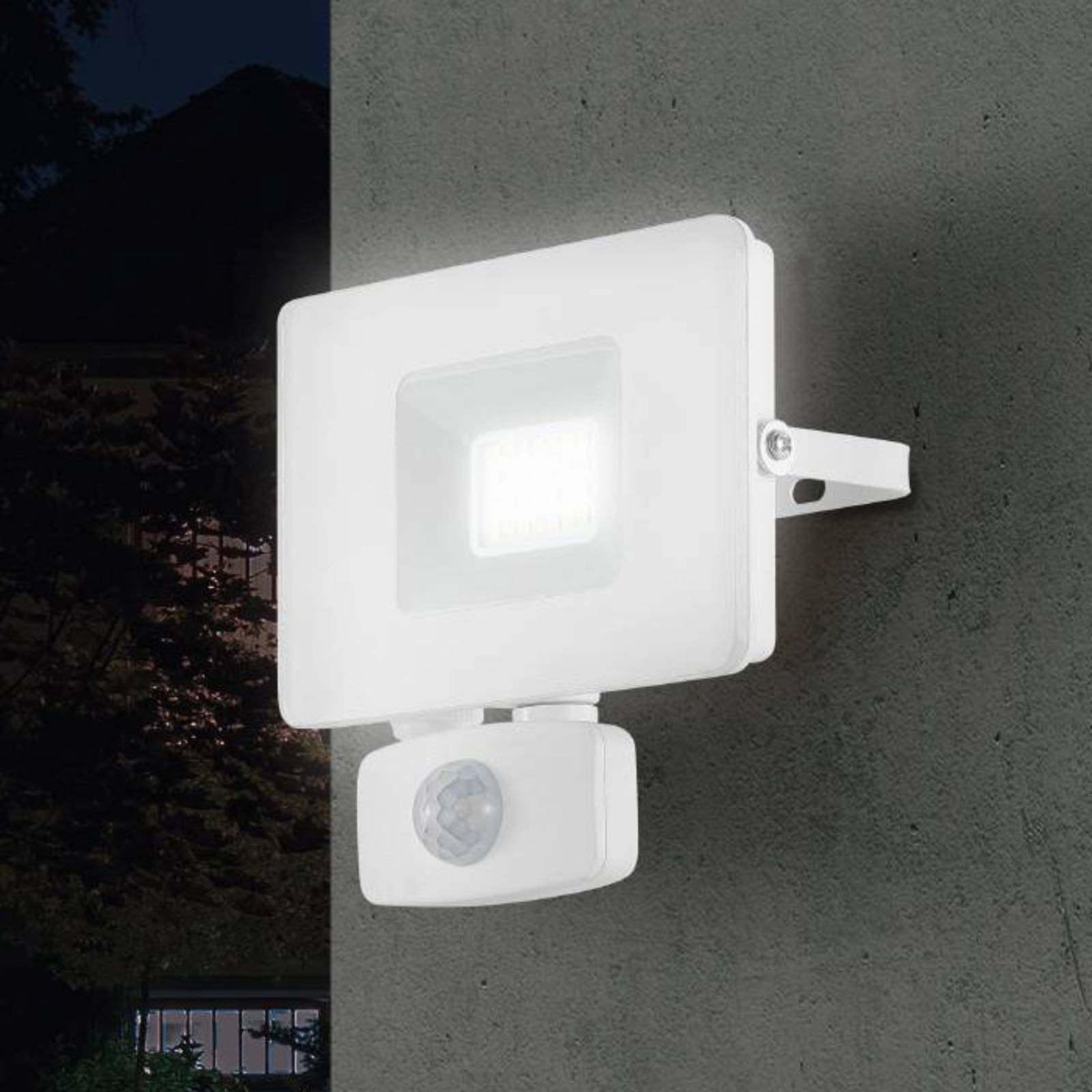 foto del prodotto eglo faretto led esterni faedo 3 con sensore bianco 20w