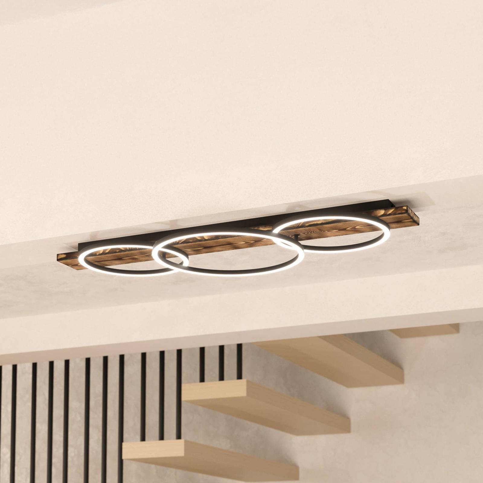foto del prodotto eglo plafoniera led boyal, nera, lunghezza 101 cm, legno, a 3 luci.