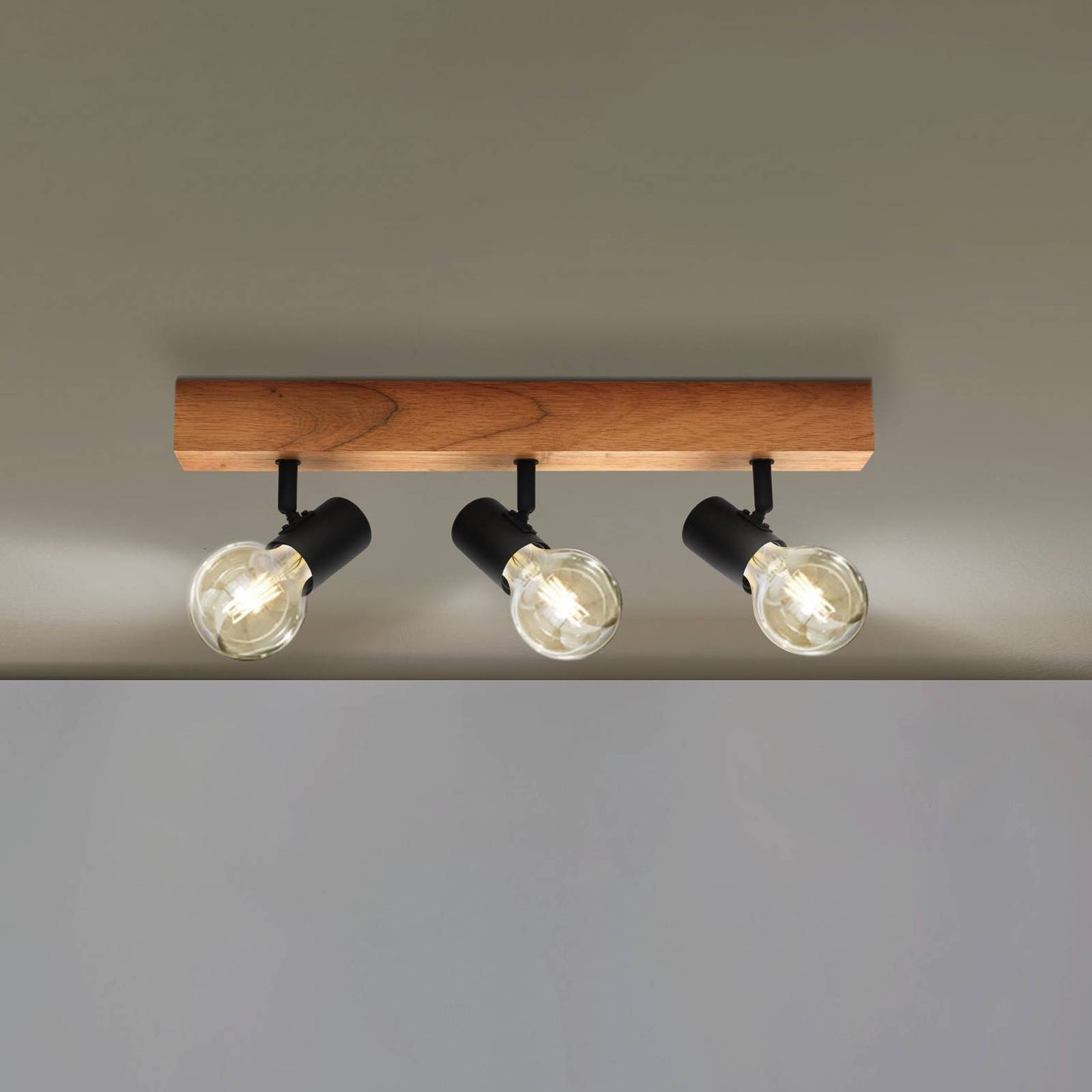 foto del prodotto eglo plafoniera townshend 3 di legno 3 luci nero