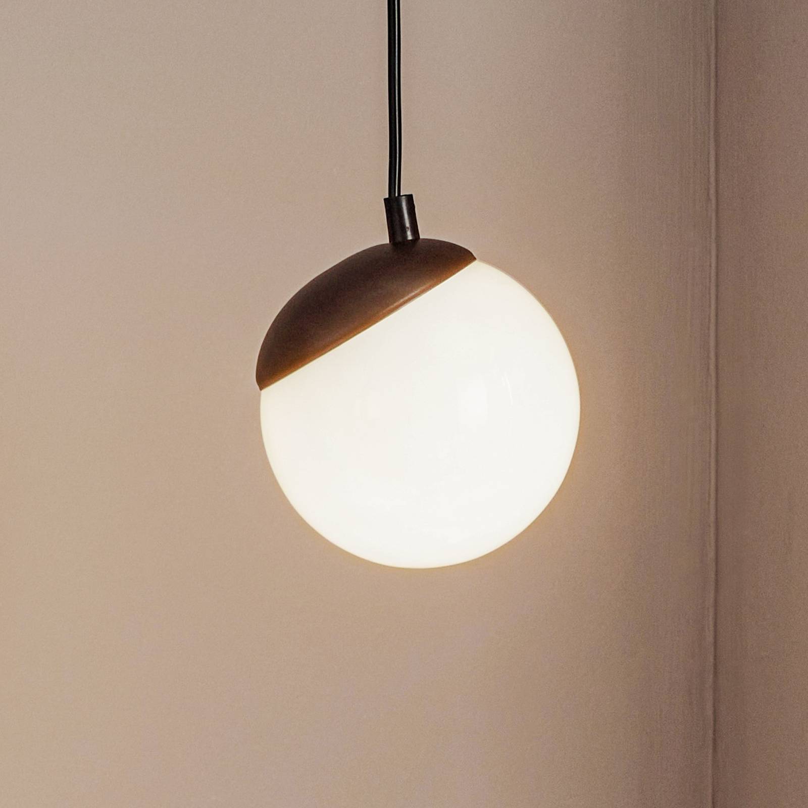 foto del prodotto eko light lampada a sospensione sfera, a 1 luce, vetro, metallo, nero