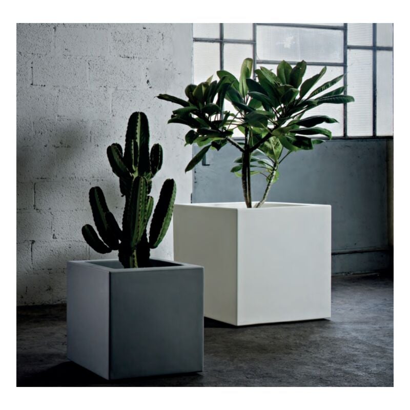 foto del prodotto elbi vaso quadrato cubo fenice in resina da 65cm antracite