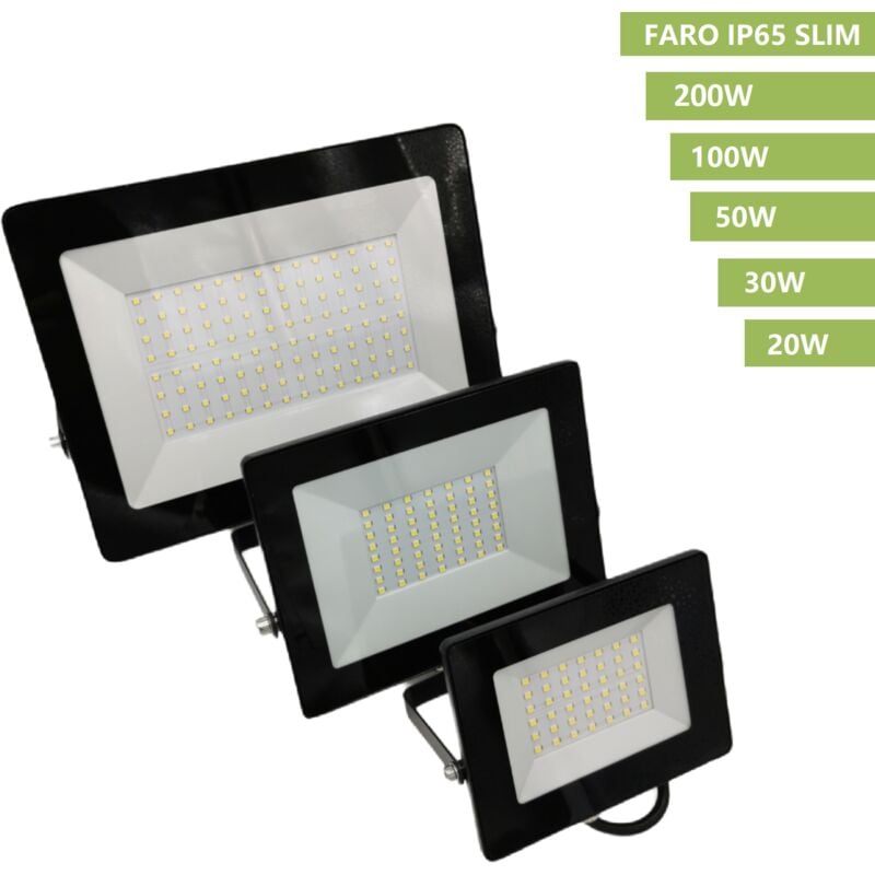foto del prodotto elmark faro proiettore led nero slim da esterno interno luce bianco per illuminazione giardino impermeabile ip65 30w