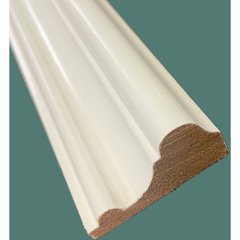 foto del prodotto eternal parquet - barra da 2 metri lineari di profilo toro per boiserie in legno massiccio di ayous laccato bianco