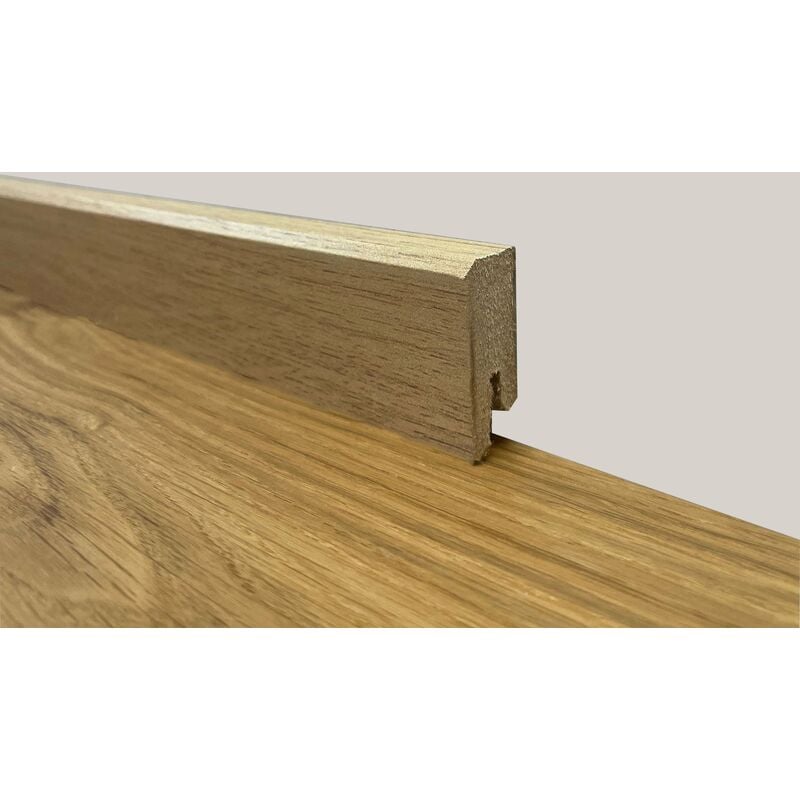 foto del prodotto eternal parquet super promo battiscopa zoccolino squadrato basso in fibra di legno 40x15 rovere