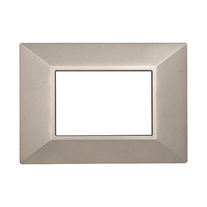 foto del prodotto ettroit placca piramide, serie moon, 3 moduli, plastica, titanio, compatibile con serie bticino axolute an90308