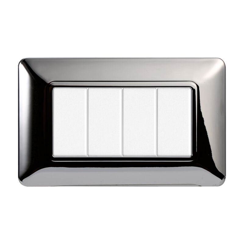 foto del prodotto ettroit placca serie solar, 4 moduli, plastica, cromato, compatibile con serie bticino matix mt83413