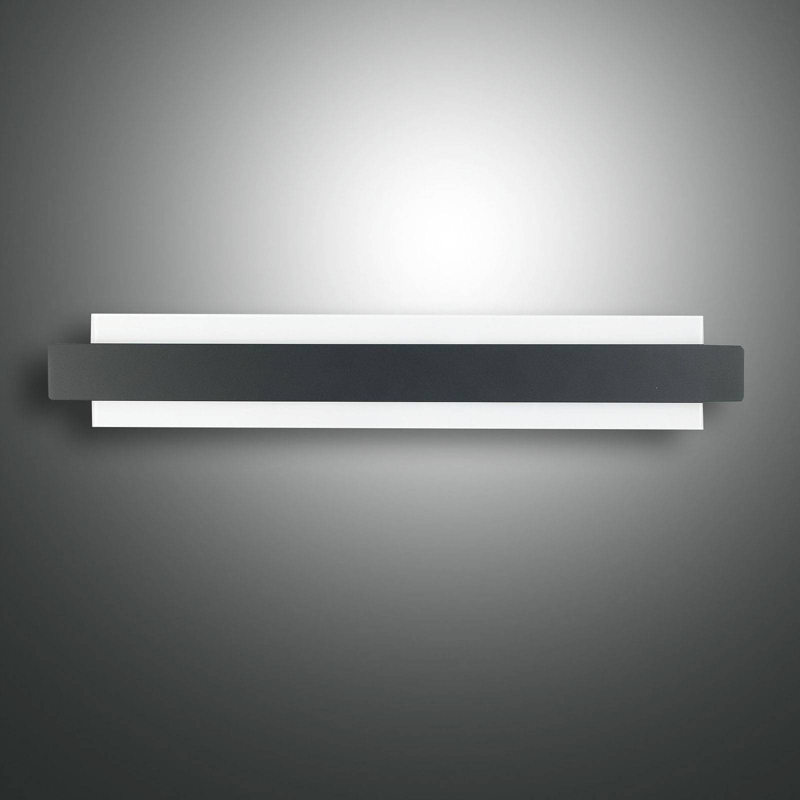 foto del prodotto fabas luce applique led regolo con fronte metallico nero