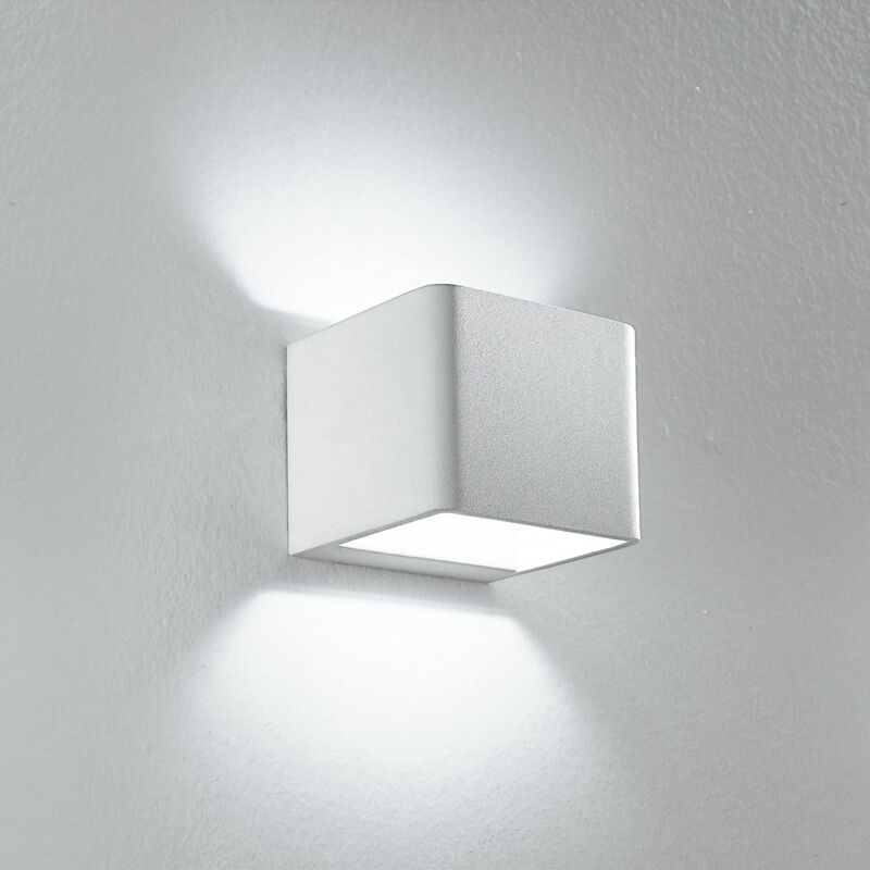 foto del prodotto fan europe applique led atlasin alluminio bianco 6w 3500k luce calda 