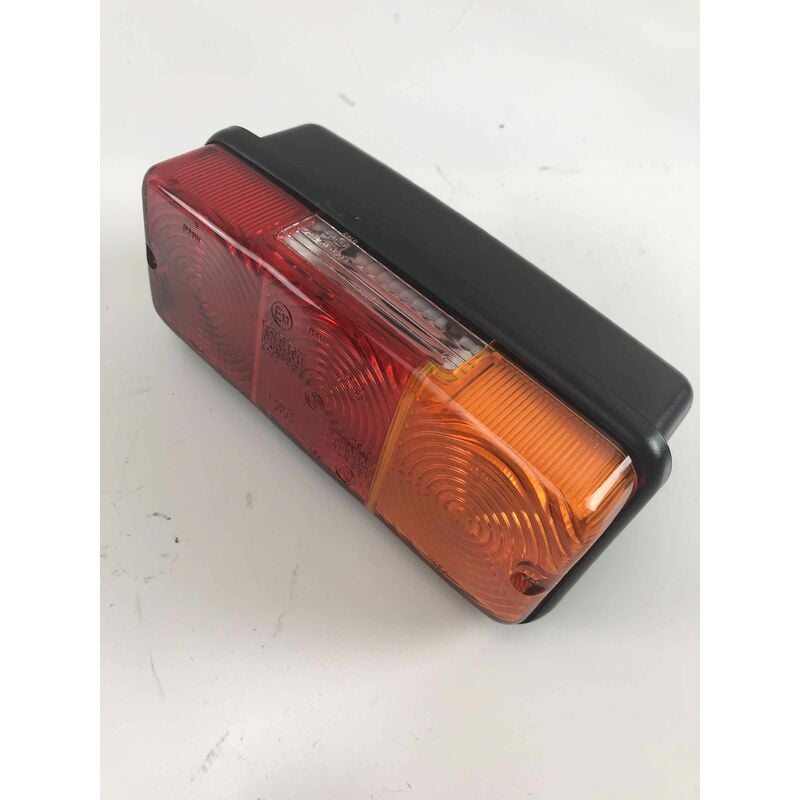 foto del prodotto fanale posteriore 3 luci sx dx per cabina trattore agricolo a08246