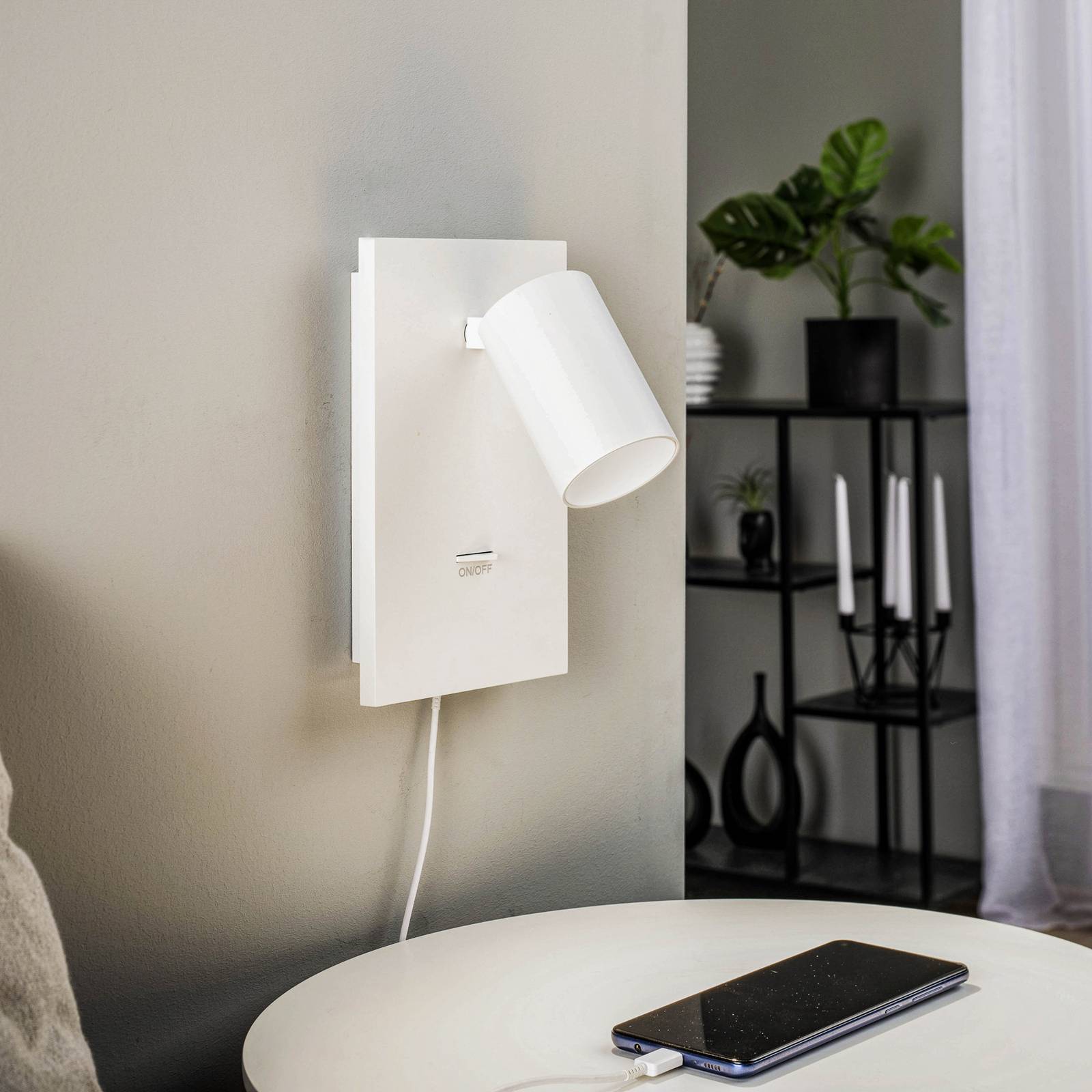 foto del prodotto faretto arcchio brinja, bianco, metallo, usb c, interruttore, gu10