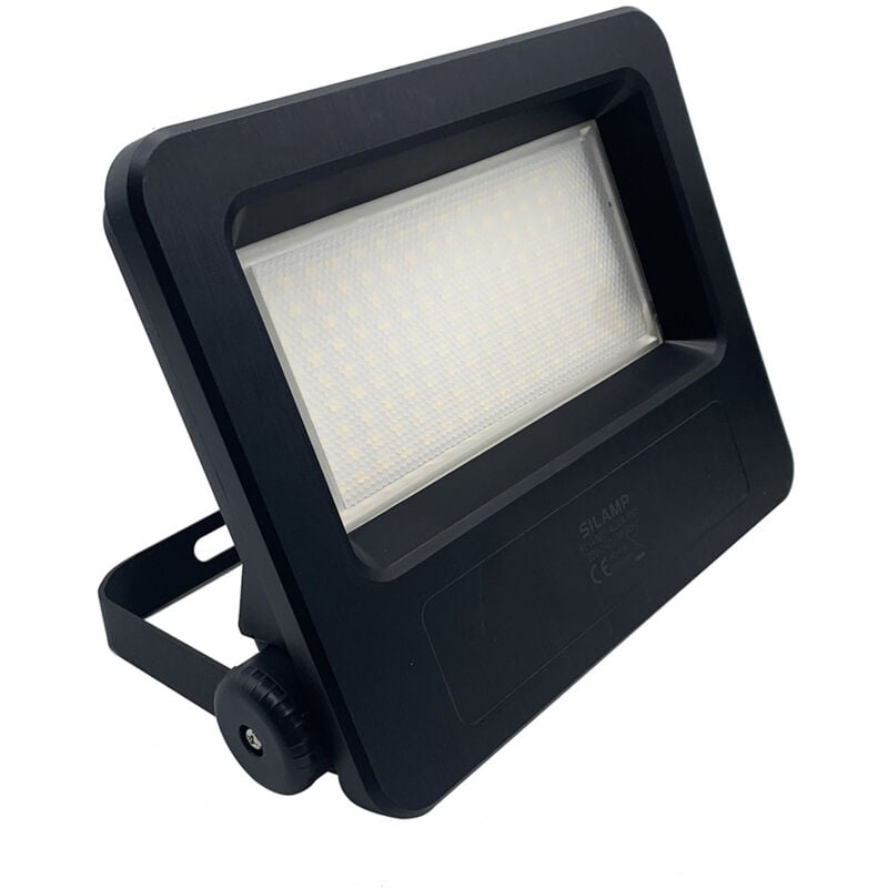 foto del prodotto faretto led 50w 220v sottile con staffa inclusa ip65 per esterno fe82 50wluce fredda 6400k