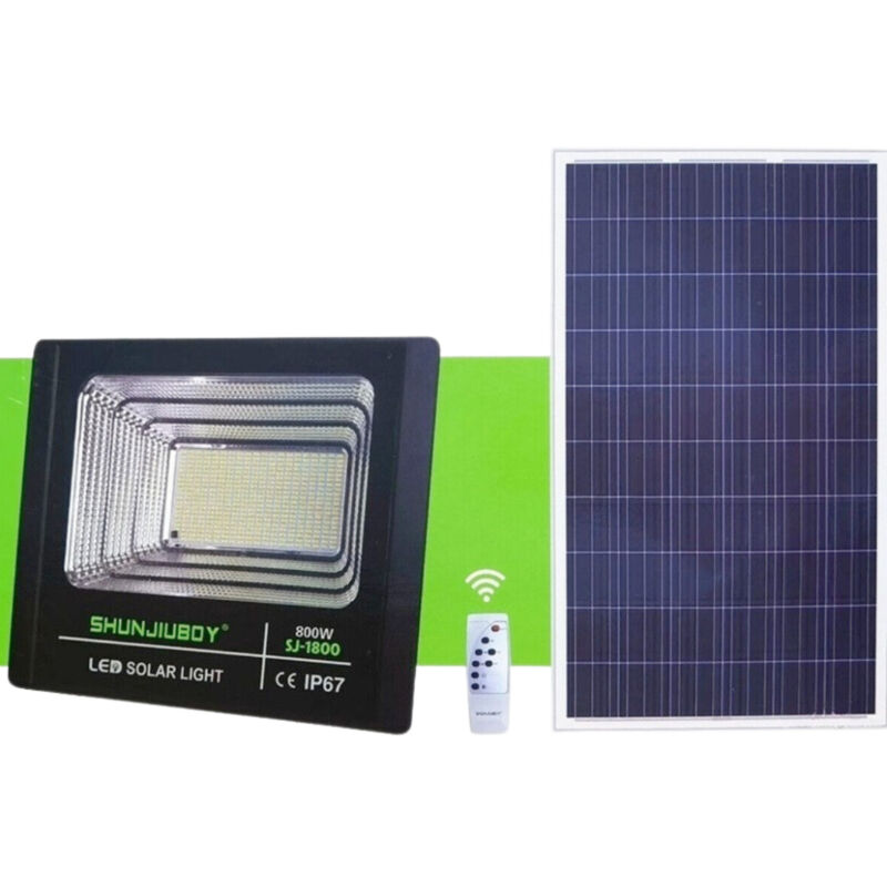 foto del prodotto faretto led esterno con pannello energia solare 800 w batteria 12 ore faro ip67 trade shop traesio