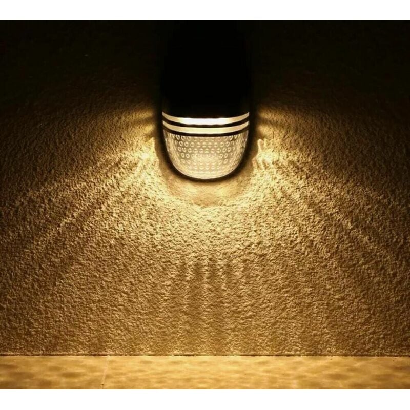 foto del prodotto faretto led pannello solare 3 watt luce calda ricaricabile sensore crepuscolare