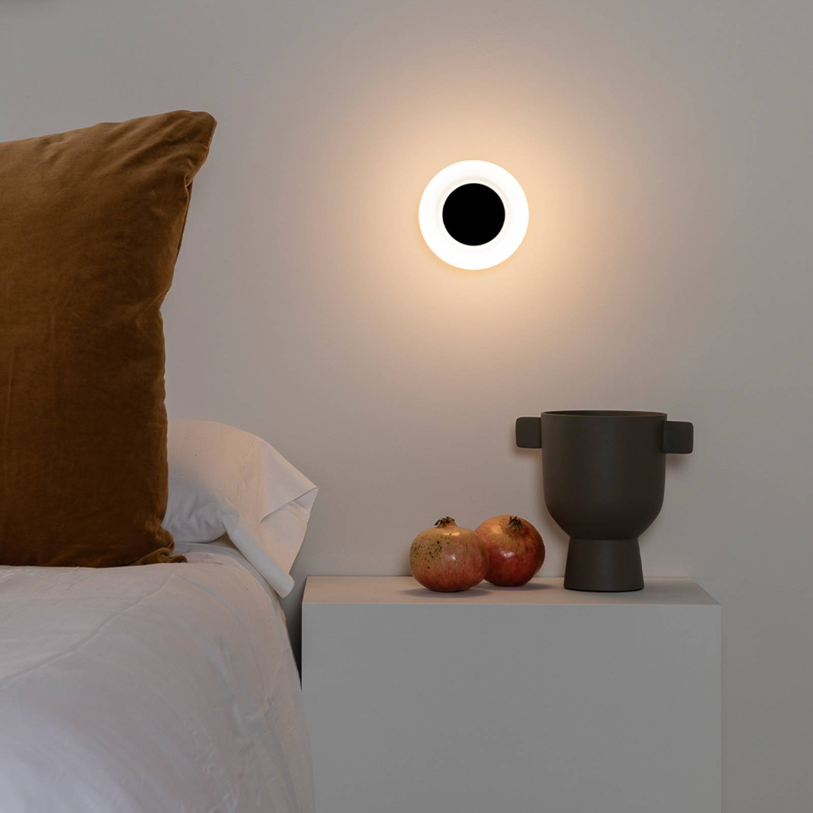 foto del prodotto faro barcelona moy led, applique