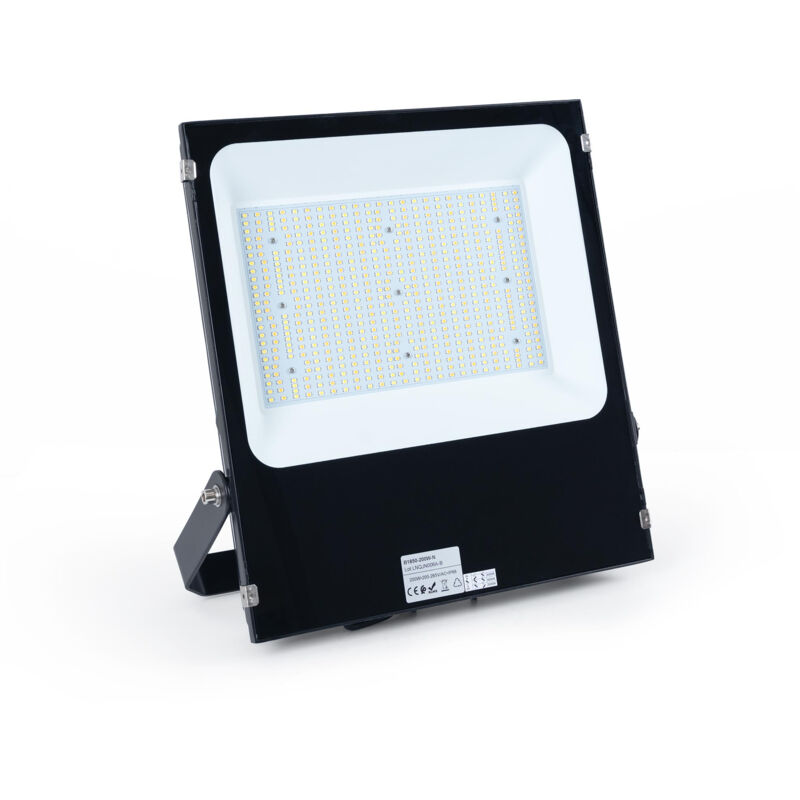 foto del prodotto faro led esterno 200w cct serie pro 110lm w ip66
