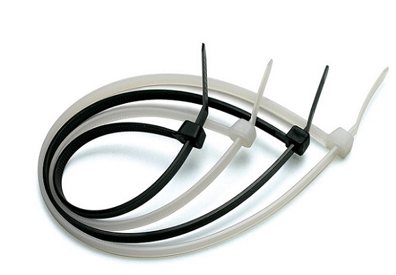 foto del prodotto fascette nylon nere mm.7,6x450