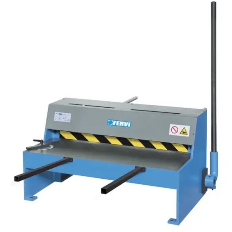 foto del prodotto fervi cesoia per lamiera da banco t034 065 goniometro integrato fine corsa regolabile 650 mm