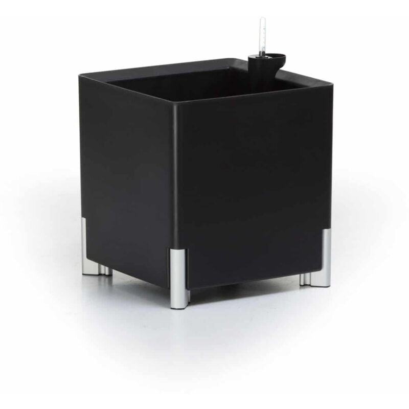 foto del prodotto fioriera quadrata autoirrigante nera mondum mediterr neo
