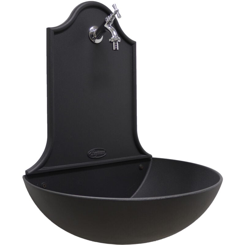 foto del prodotto fonderia bongiovanni fontana a muro marbella colore ghisa per casa giardino con rubinetto cod.303c in ottone cromato