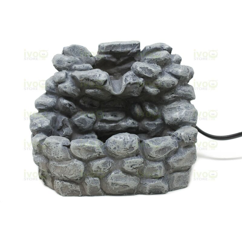 foto del prodotto fontana in resina per presepe con pietre riciclo acqua 13x13 cm 11701