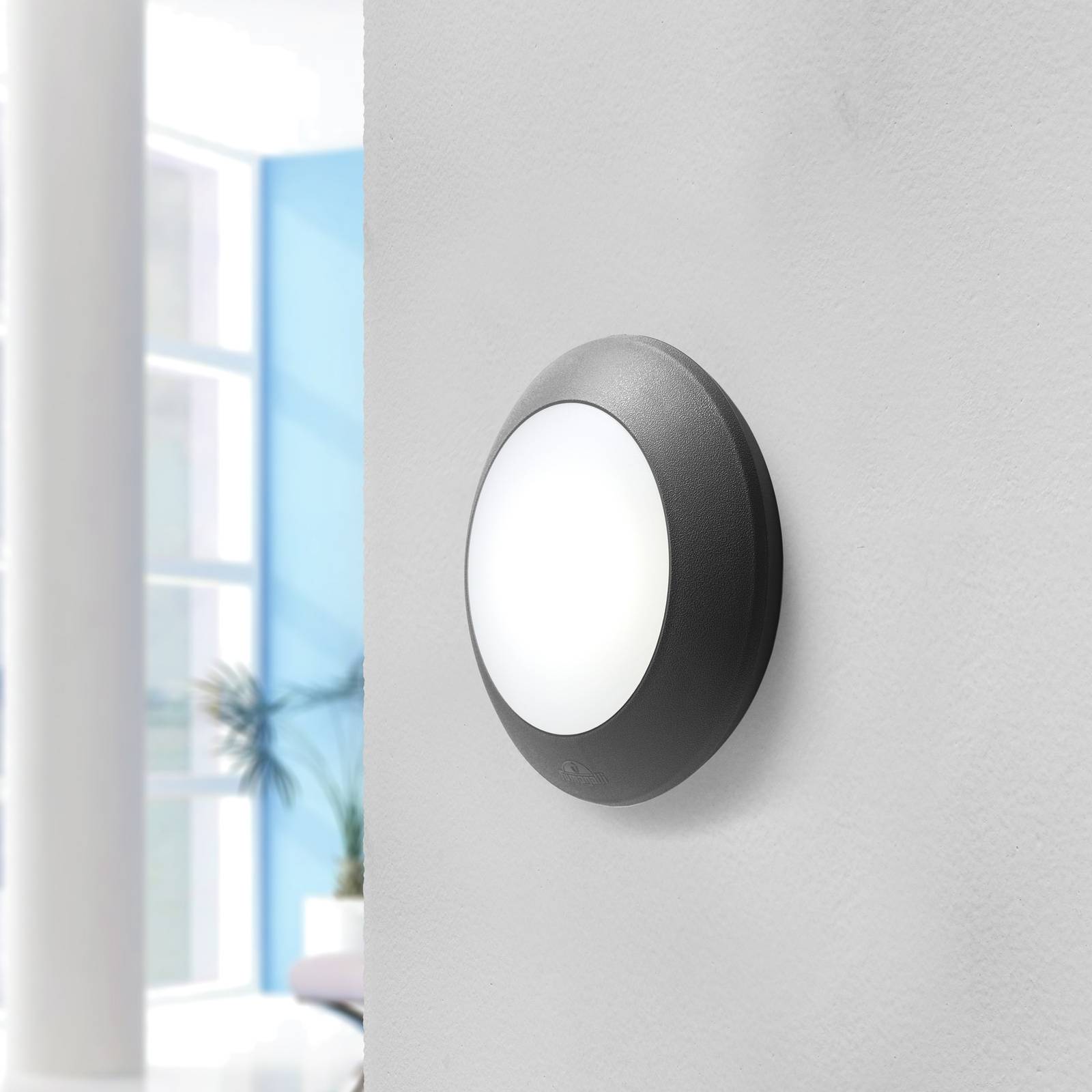 foto del prodotto fumagalli applique da esterno bertina nero smerigliato, resina sintetica gx53 cct