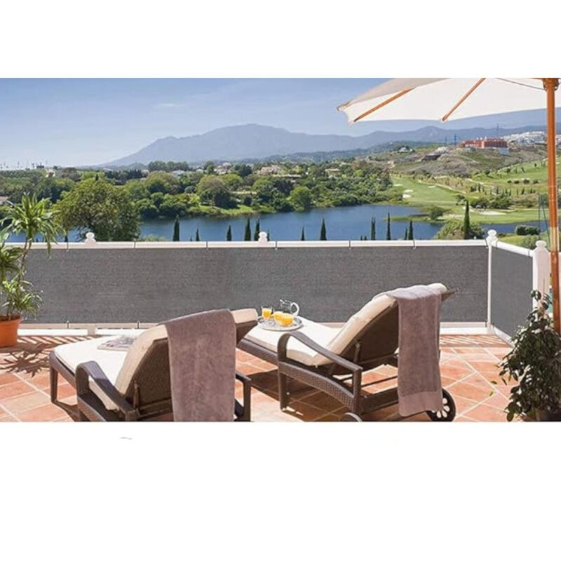 foto del prodotto gardeness striscia ombreggiante frangivista in pvc per cancelli balconi e ringhiere grigio