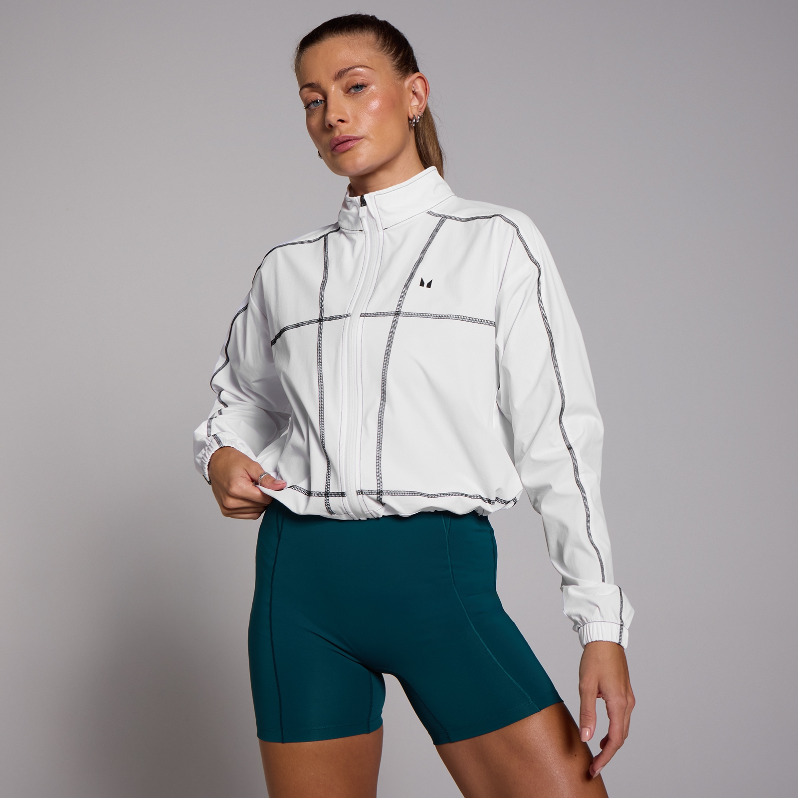 foto del prodotto giacca a vento crop con cuciture a contrasto mp tempo da donna bianco xl