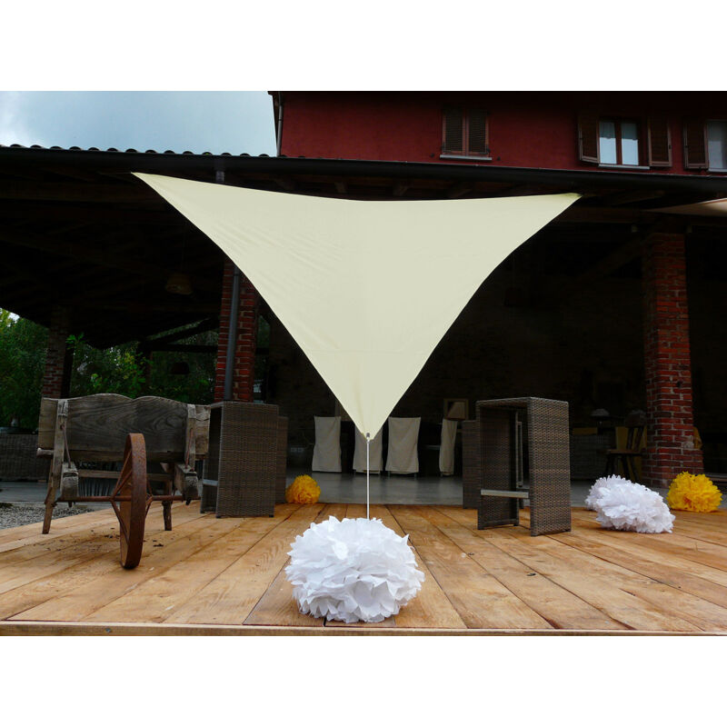 foto del prodotto giordanoshop tenda vela da giardino triangolare 500x500x500 cm in poliestere 210 gr ecru