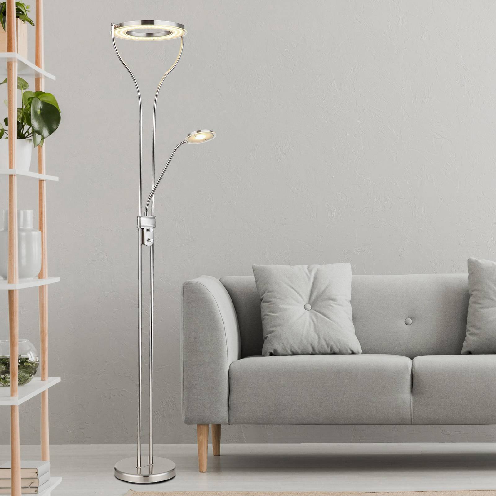 foto del prodotto globo lampada led da pavimento ebro, altezza 194 cm, color nichel, a 2 luci.