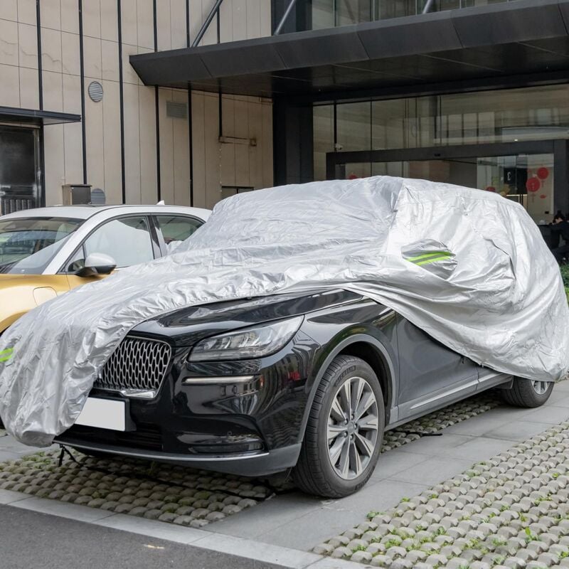 foto del prodotto goplus telo copriauto impermeabile, copertura auto da esterno con porta a cerniera, strisce riflettenti, borsa portaoggetti, cinturino antivento
