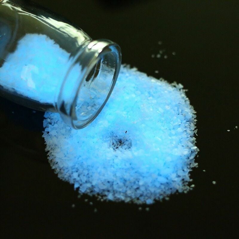 foto del prodotto graniglia sabbia in vetro fosforescente che si illumina al buio per decorazione 1 2mm colore blu sky, peso 500 grammi 0,5kg 