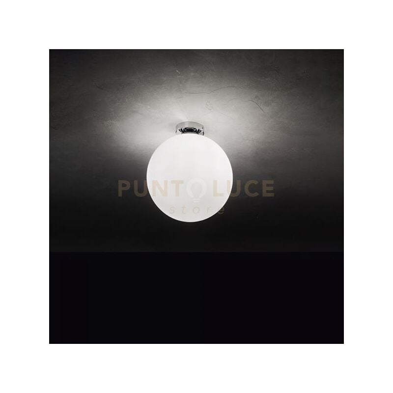 foto del prodotto grape plafoniera in cromo lucido con vetro bianco 1 luce attacco e27 diametro 30cm