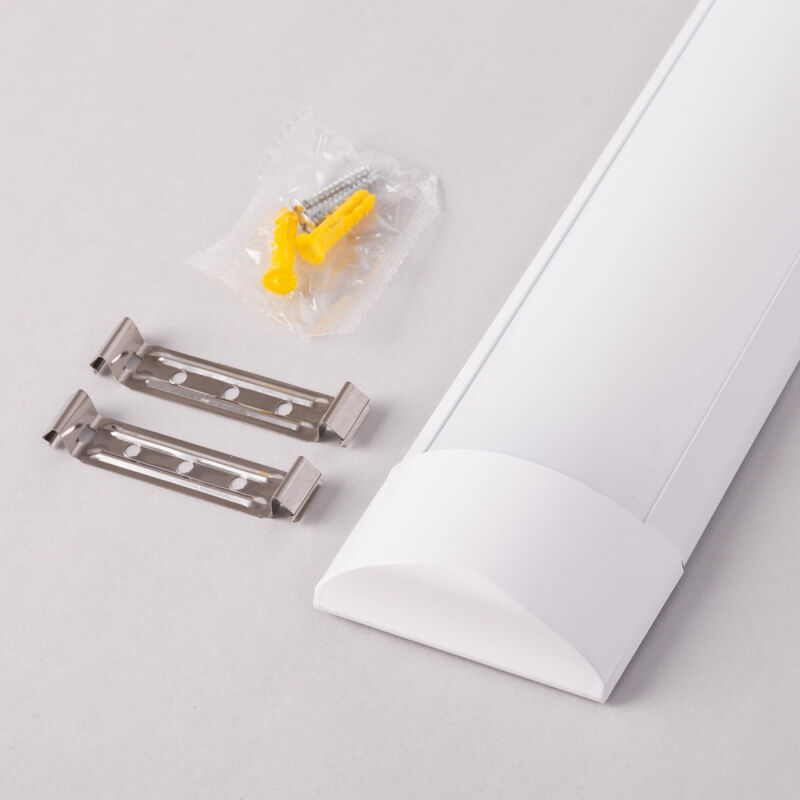 foto del prodotto greenice apparecchio led a superficie lineare 50w 120lm w 6000lm 2700 k 150cm 40.000h ho lls 506000150 ww 