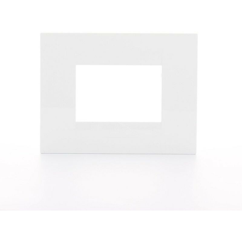 foto del prodotto gw16403tb placca geo 3 moduli bianco latte