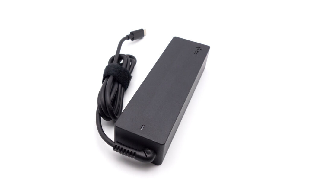 foto del prodotto i tec universal charger usb c pd 3.0 100 w