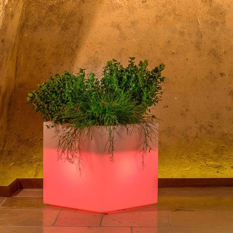 foto del prodotto idralite vaso cube quadrato con led in resina h 40 40x40 cm lampada rossa