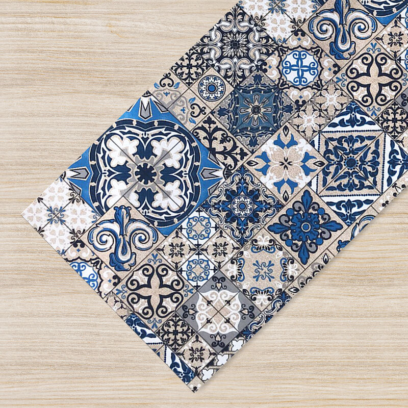 foto del prodotto il gruppone tappeto passatoia fantasia made in italy antiscivolo lavabile aderente fantasia maiolica , piastrelle blu 50x100cm