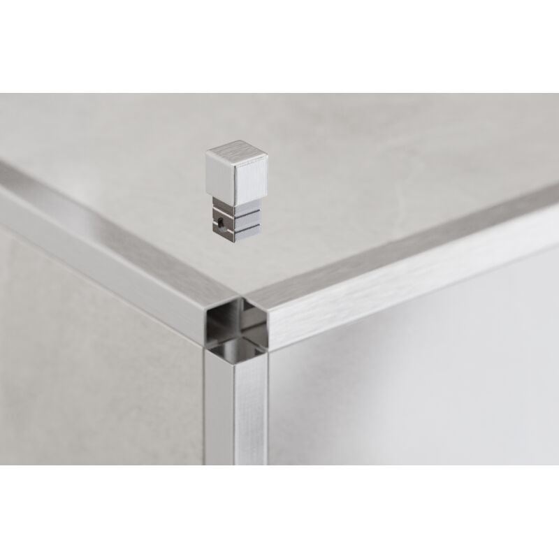 foto del prodotto ilcom finitura angolare per profili in acciaio inossidabile q e p argento satinato 1 cm