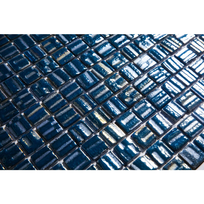foto del prodotto ilcom mosaico in vetro pressato su rete per bagno e cucina 32.5cm x 51.5cm veneto ocean blue