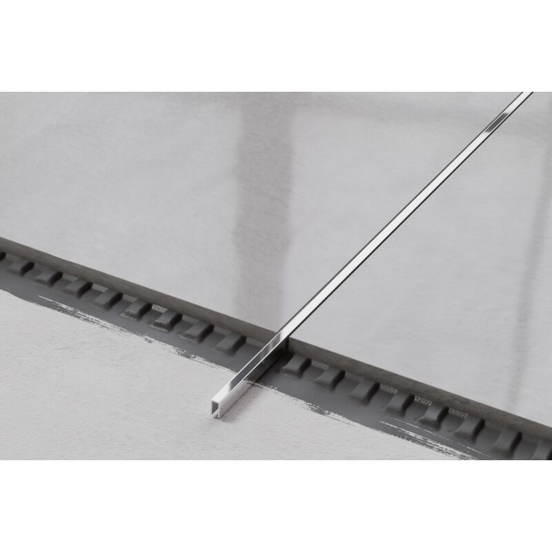 foto del prodotto ilcom profilo u di raccordo rettificato in acciaio inossidabile 0.5cm x 244cm argento lucido