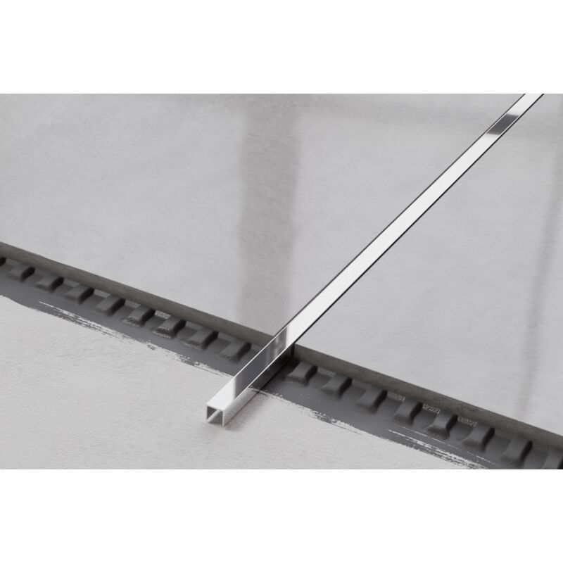 foto del prodotto ilcom profilo u di raccordo rettificato in acciaio inossidabile 1cm x 244cm argento lucido