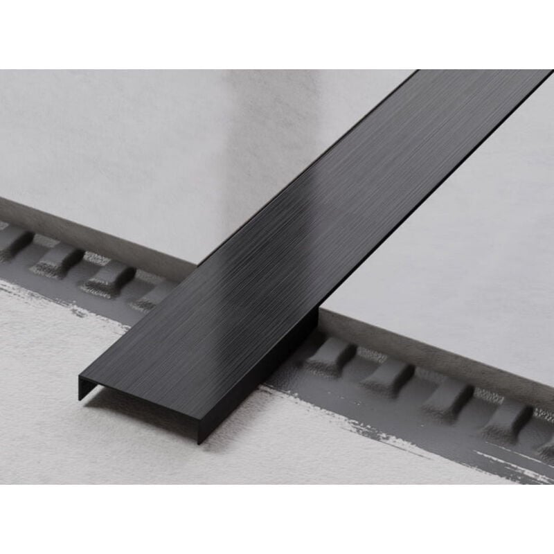 foto del prodotto ilcom profilo u di raccordo rettificato in acciaio inossidabile 4cm x 244cm nero satinato