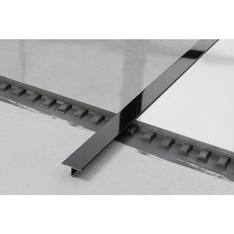 foto del prodotto ilcom profilo universale t coprigiunto in acciaio inossidabile 2cm x 244cm nero lucido