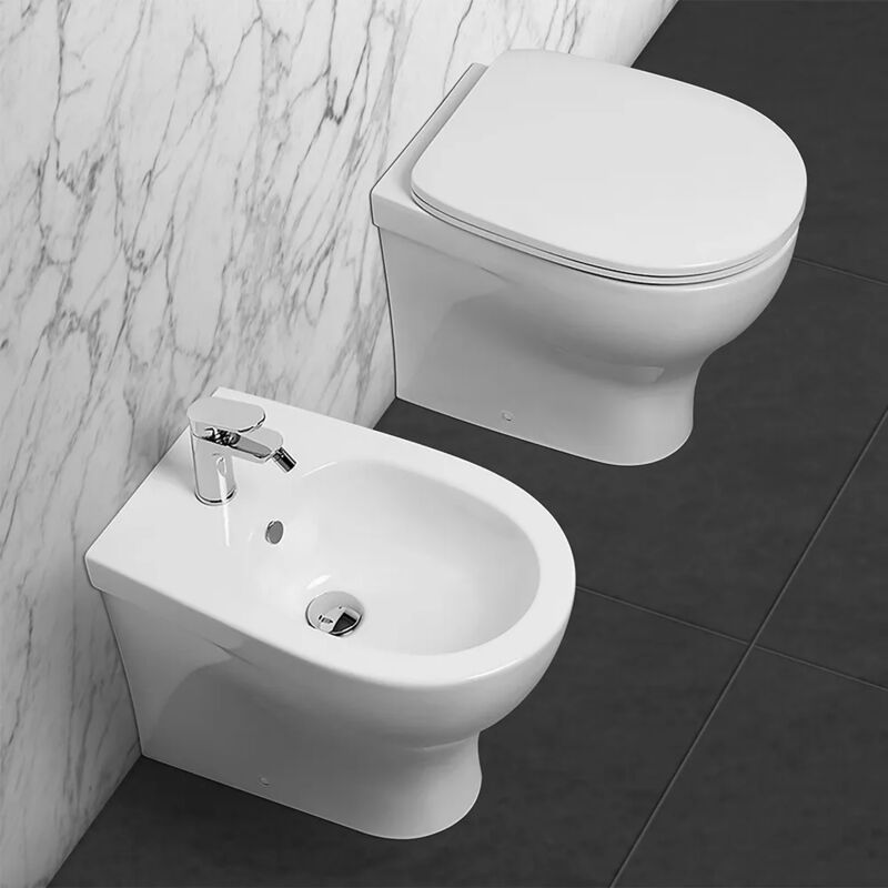 foto del prodotto inbagno sanitari filo muro traslati rimless azzurra pratica con sedile rallentato