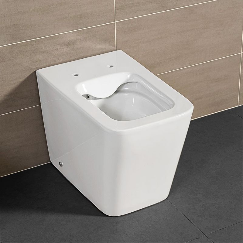 foto del prodotto inbagno wc filomuro rimless serie malaga in ceramica bianco lucido