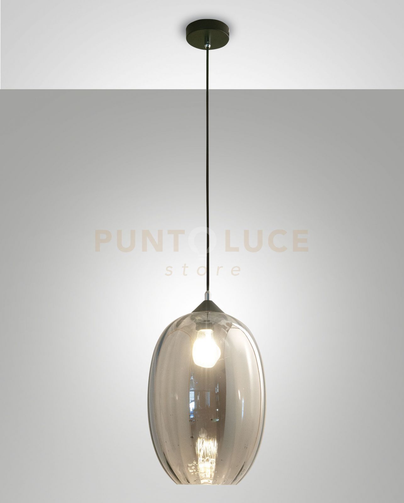 foto del prodotto infinity sospensione 1 luce d.25cm in vetro fume' e struttura in metallo nera attacco e27 smart c access.